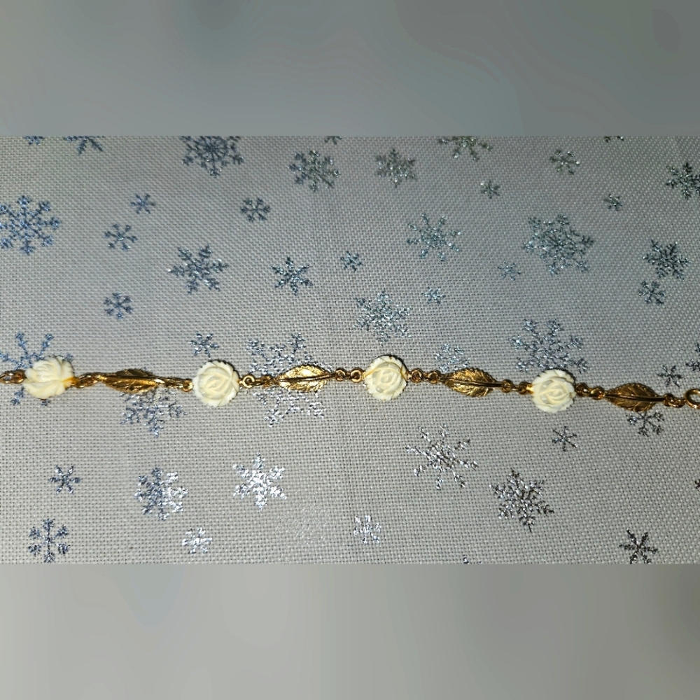 1930s Celluloid Ivory Roses and Leaf Bracelet